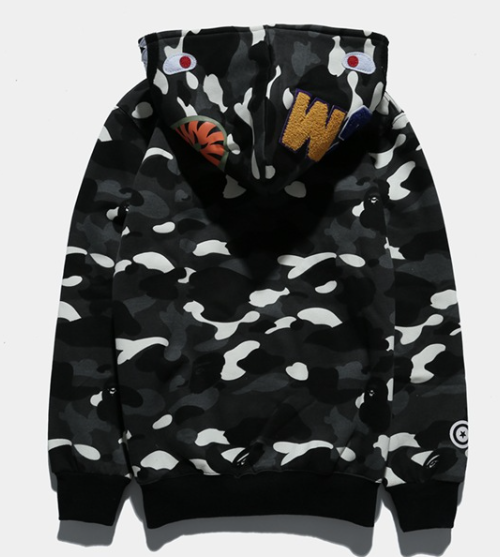 A BATHING APE