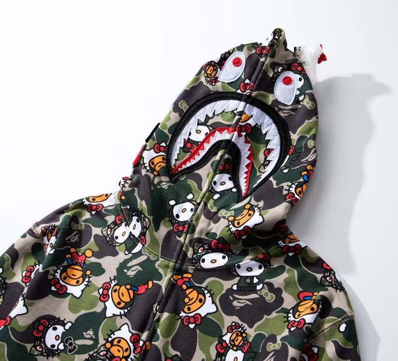 Hellokitty x APE